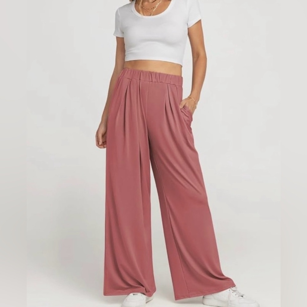 UE Tan Wide Leg Pants High-Waisted Design. 31